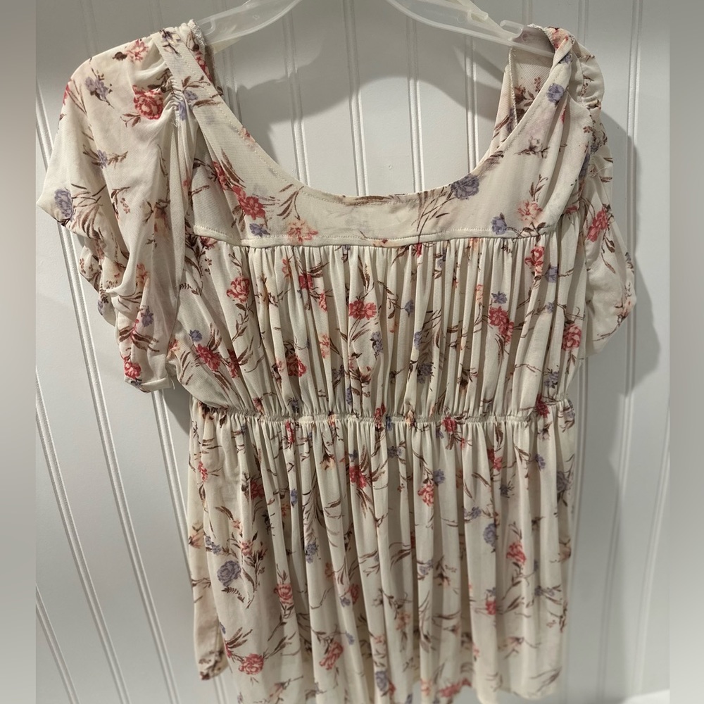 Baby doll blouse with floral print